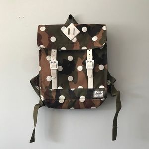 mini Survey Backpack camoflauge with white dots